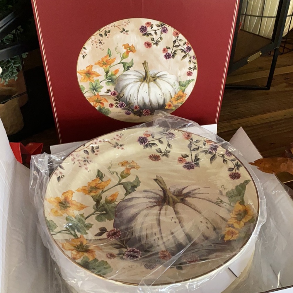 Pottery Barn Botanical Harvest Pumpkin Stoneware Dinner Plates - Set Of 4 - Picture 5 of 16